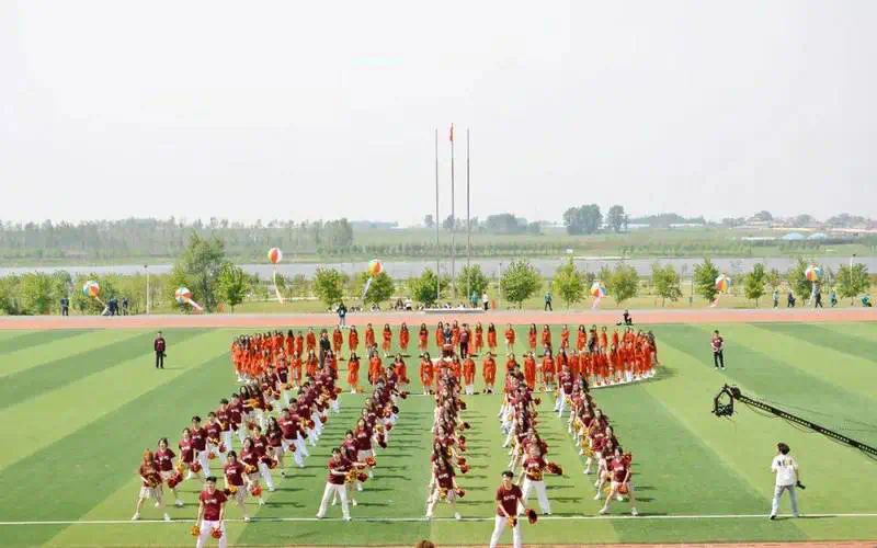 塑造完美身姿，室外体育健身器材单杠助你一臂之力！